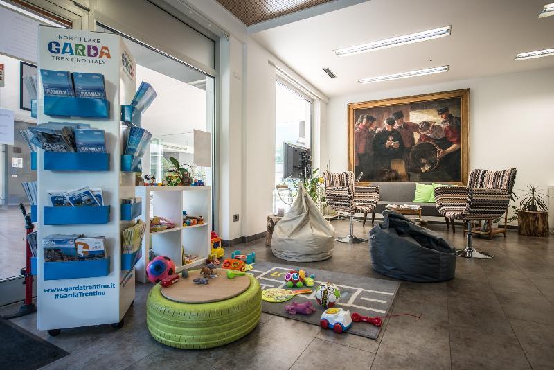 Residence Centro Vela リーヴァ・デル・ガルダ エクステリア 写真